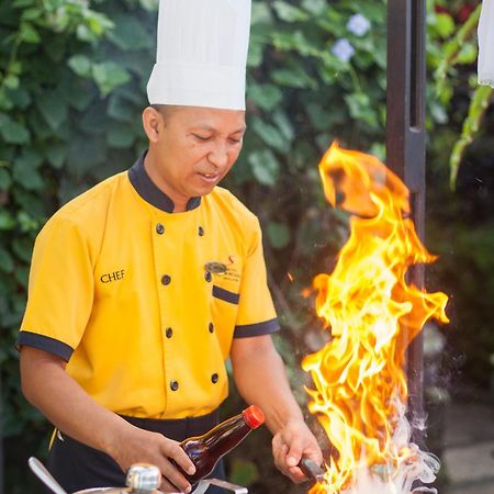 Hotel Montana Dua Маланг Екстер'єр фото
