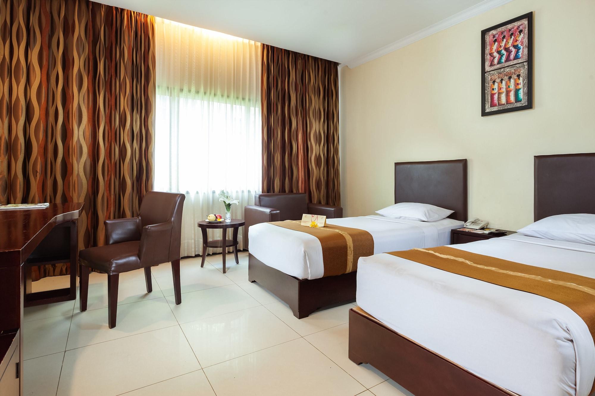 Hotel Montana Dua Маланг Екстер'єр фото