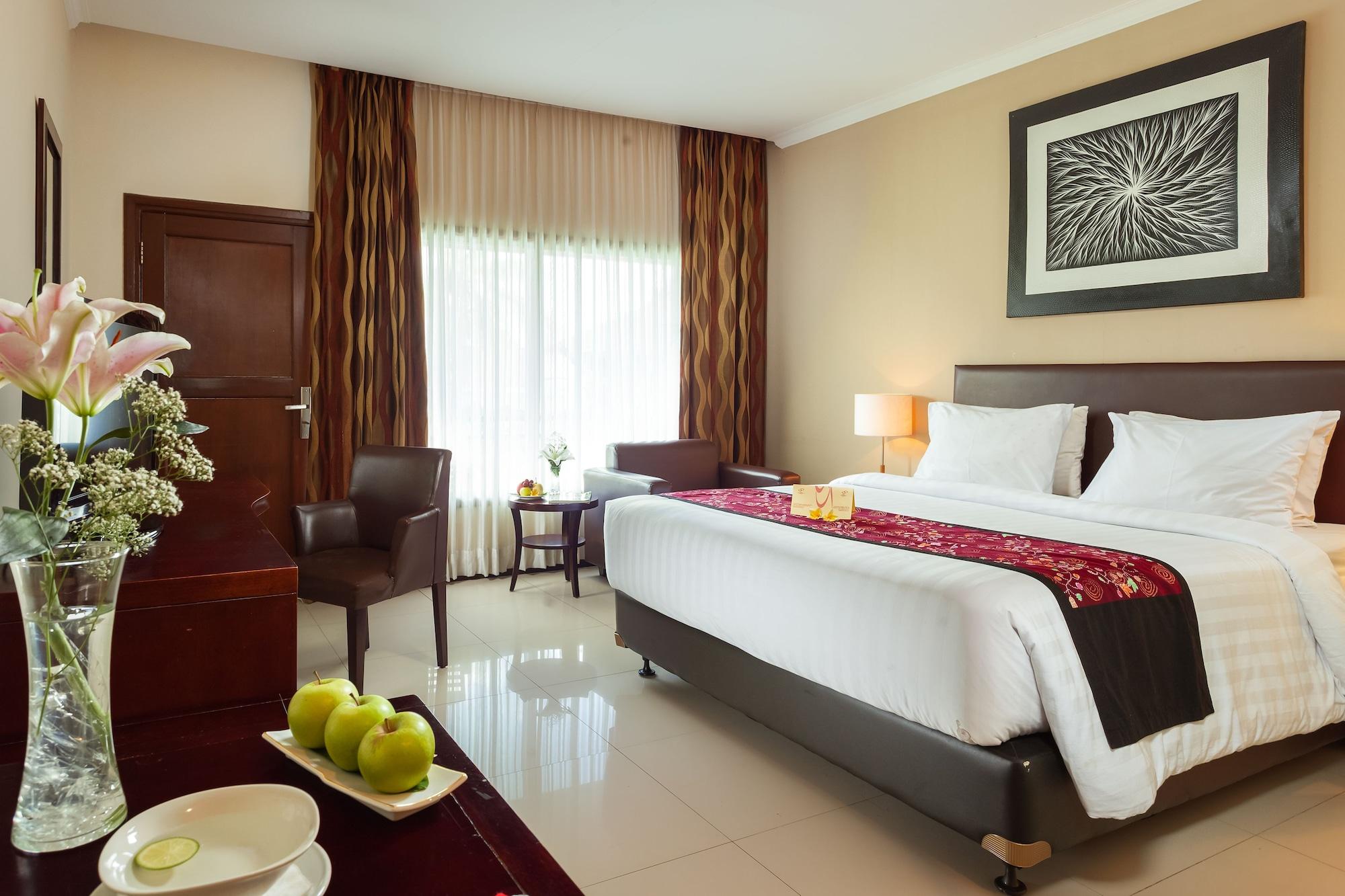 Hotel Montana Dua Маланг Екстер'єр фото