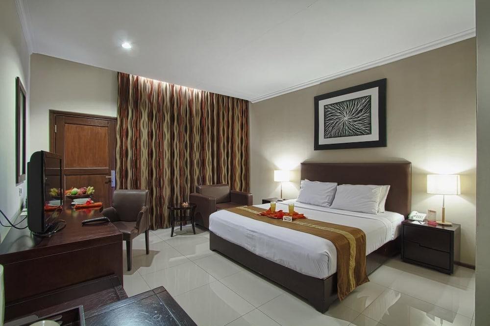 Hotel Montana Dua Маланг Екстер'єр фото